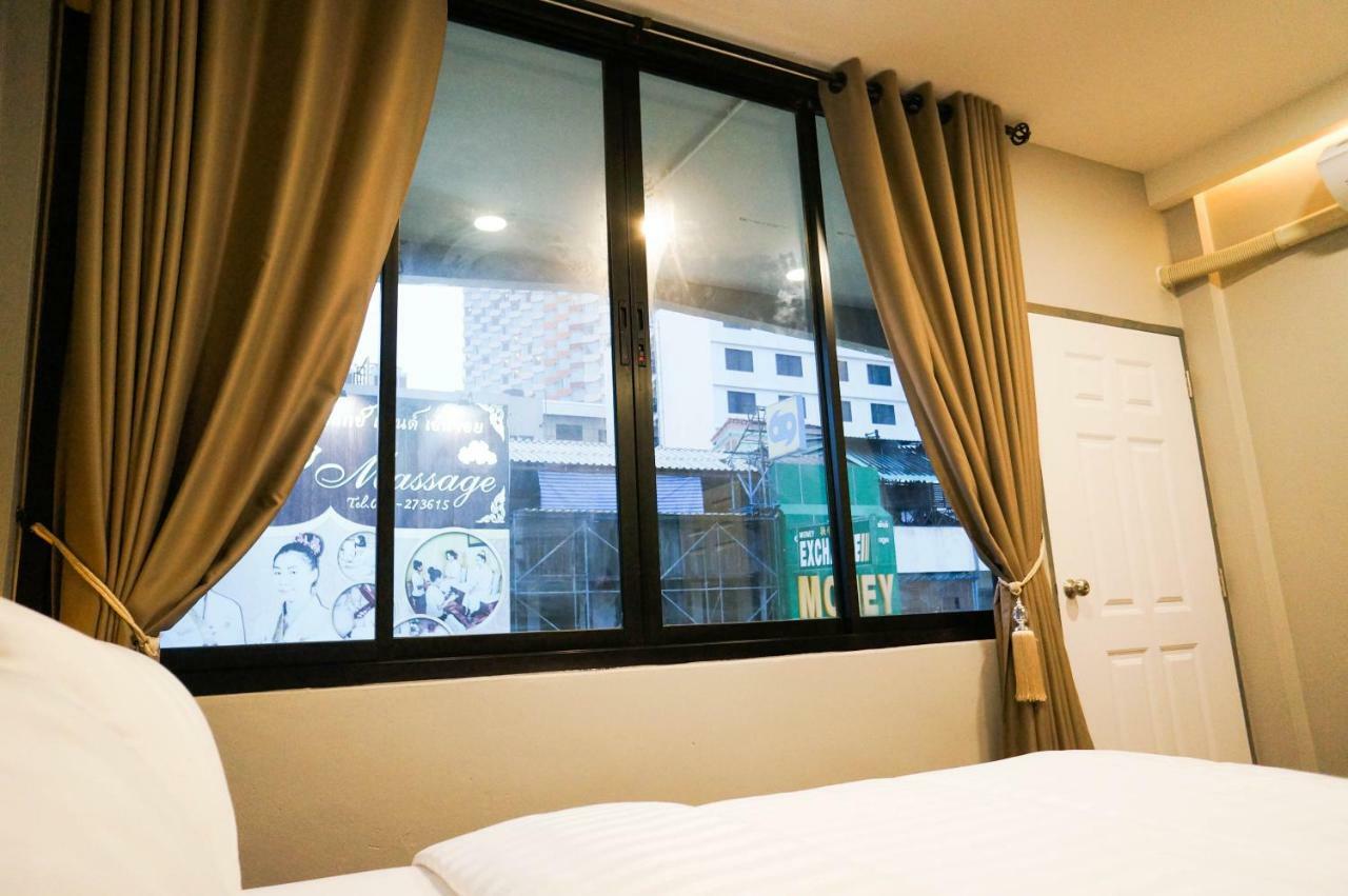 Lux Rooms Night Bazaar Chiang Mai Exterior photo